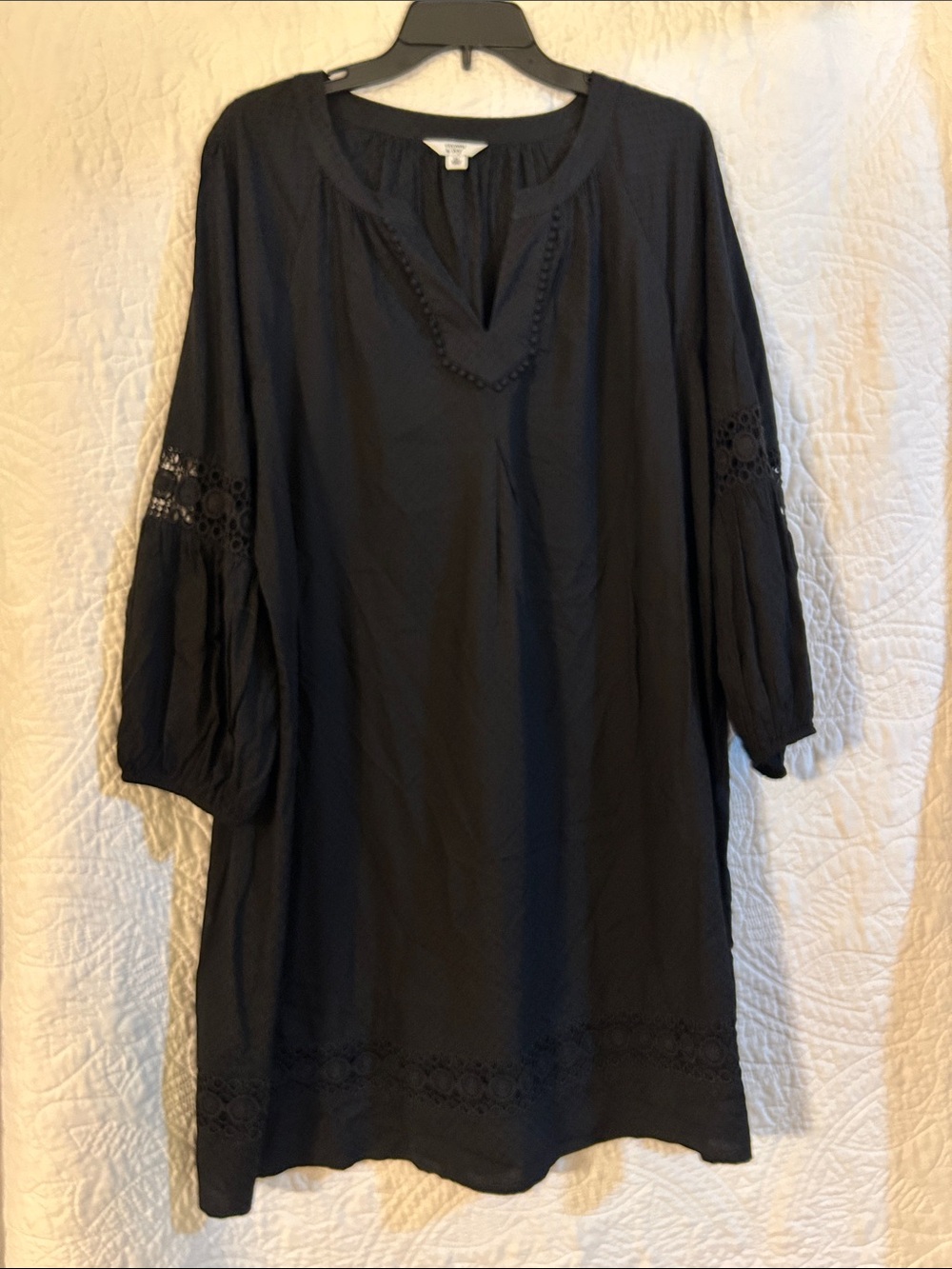 crown & ivy Black Crochet-Trim Tunic